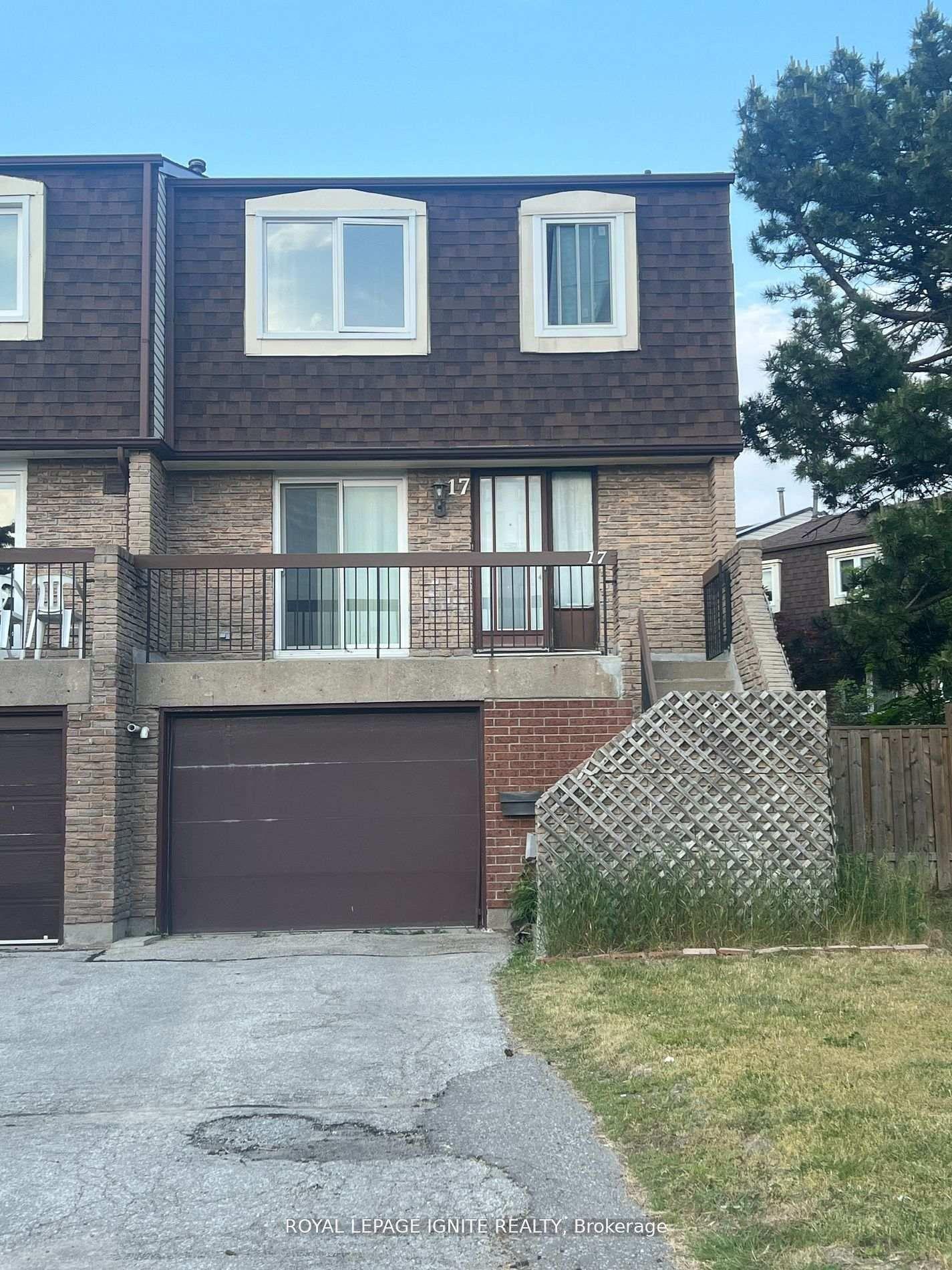 17 Sandhurst Circle 8, Toronto E07, ON M1S 4B2