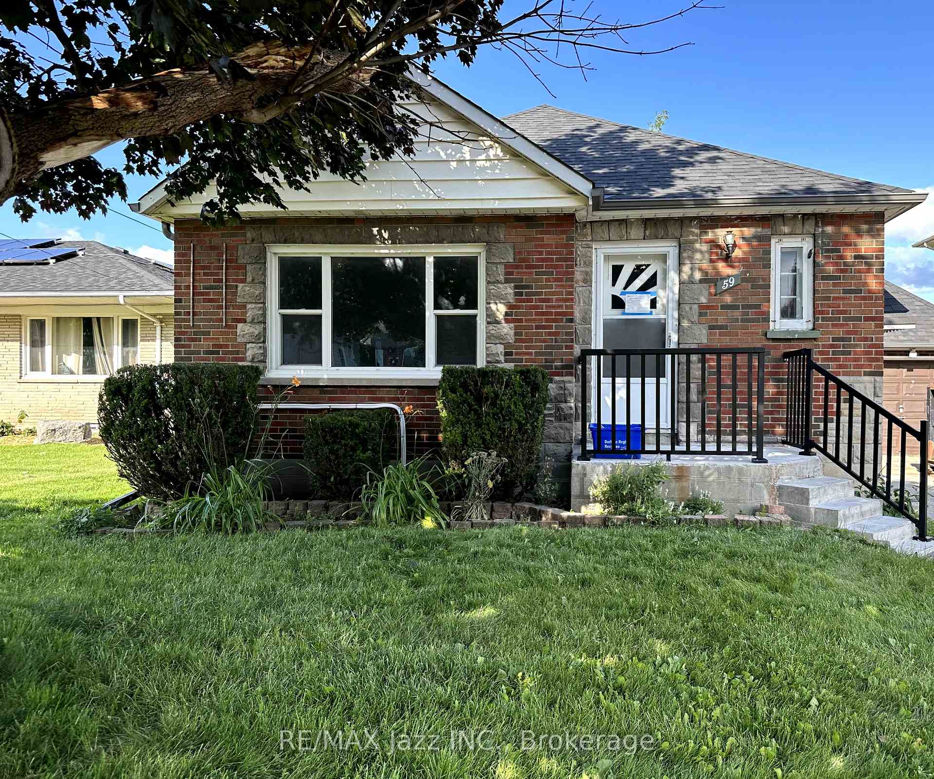 59 Wilson Road S Main, Oshawa, ON L1H 6B6