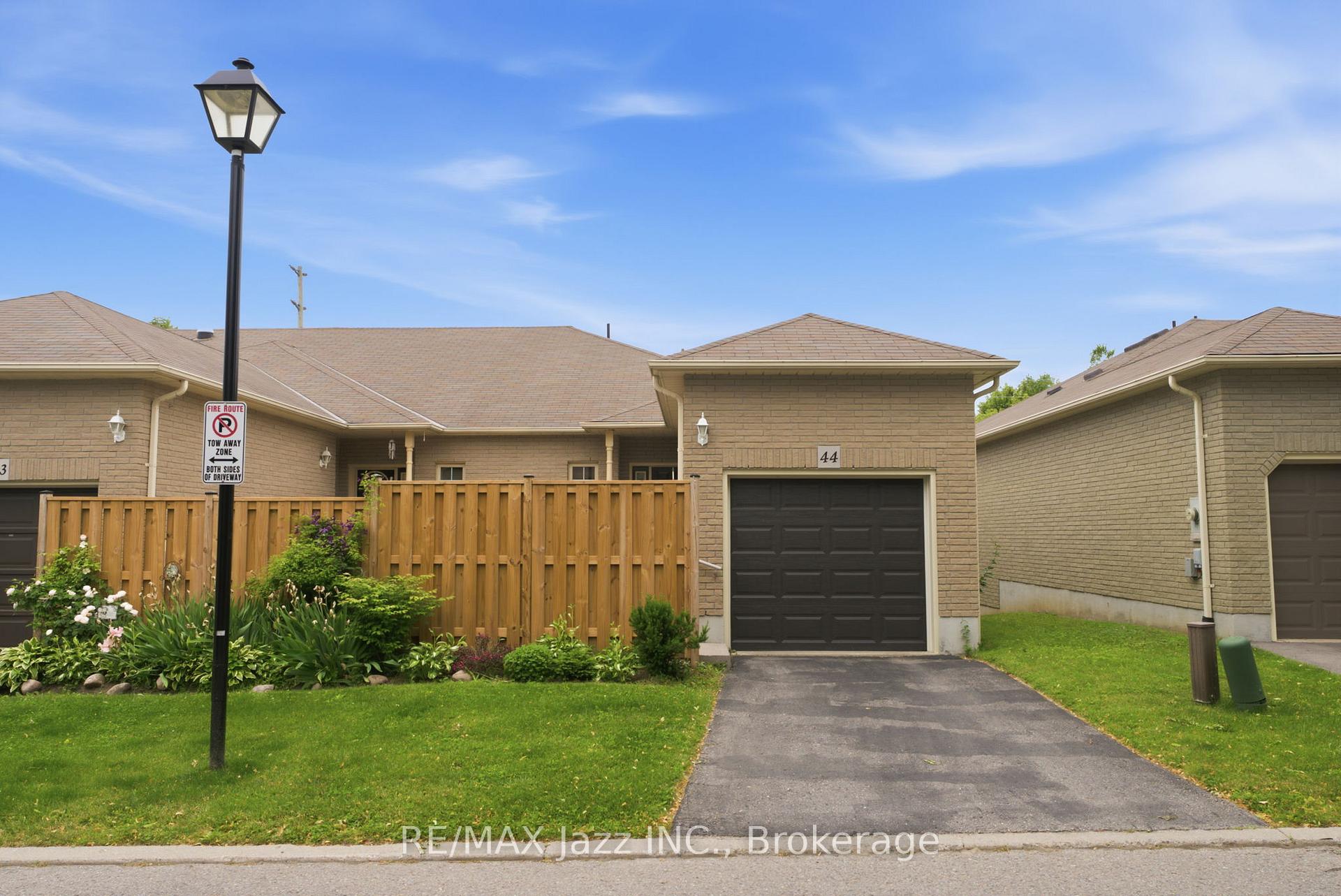 1111 Wilson Road N 44, Oshawa, ON L1G 8C2
