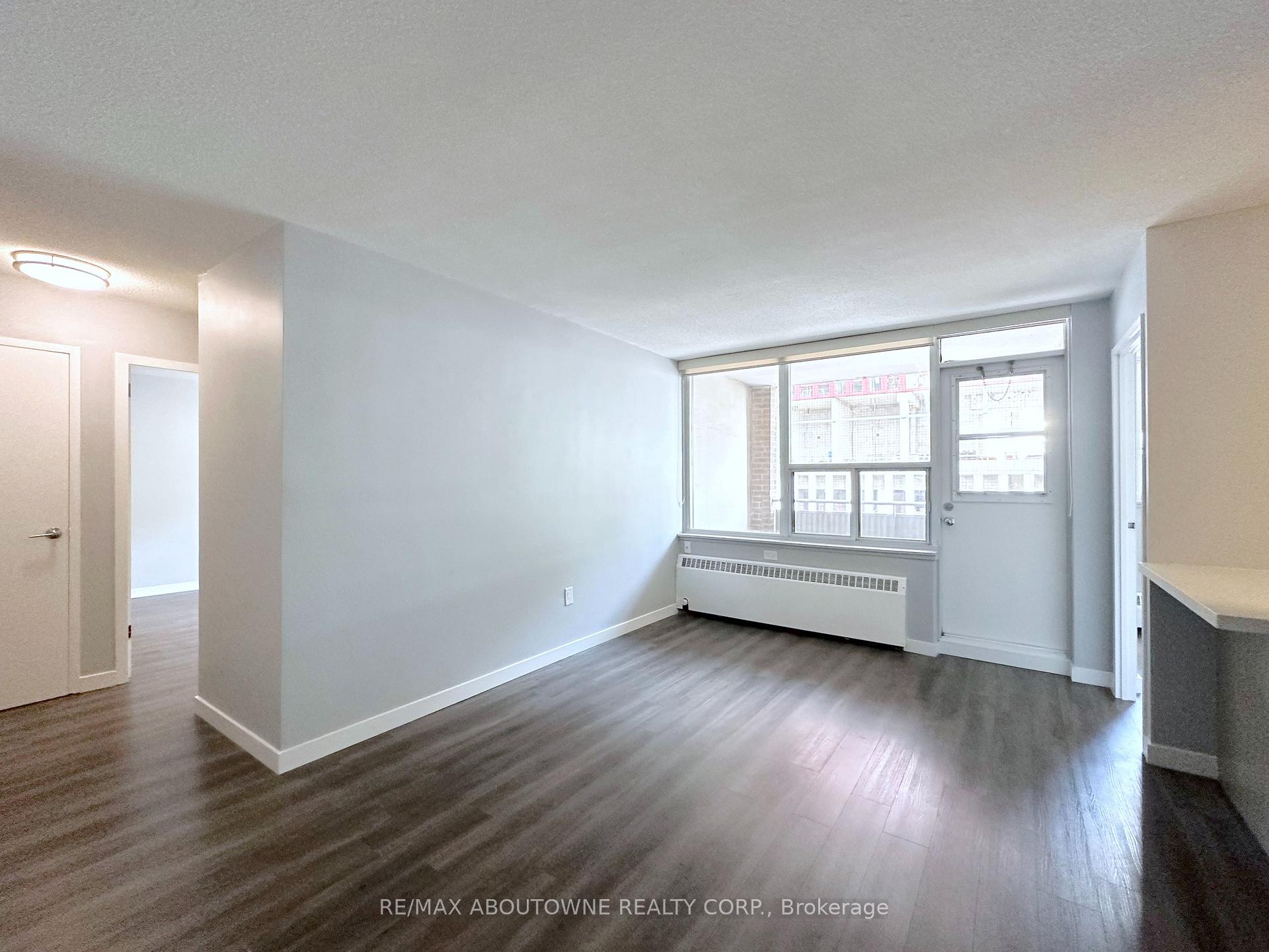 265 Main Street 303, Toronto E02, ON M4C 4X3