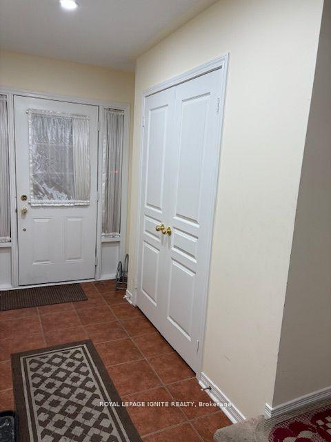 11 Curran Hall Crescent, Toronto E09, ON M1G 0A1