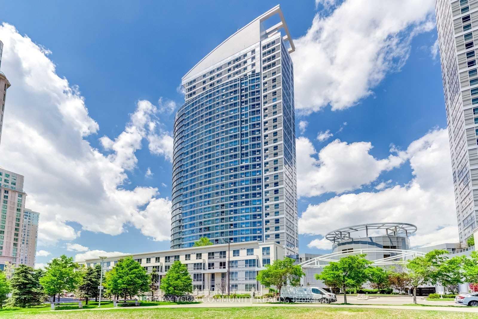 36 Lee Centre Drive 1206, Toronto E09, ON M1H 3K2