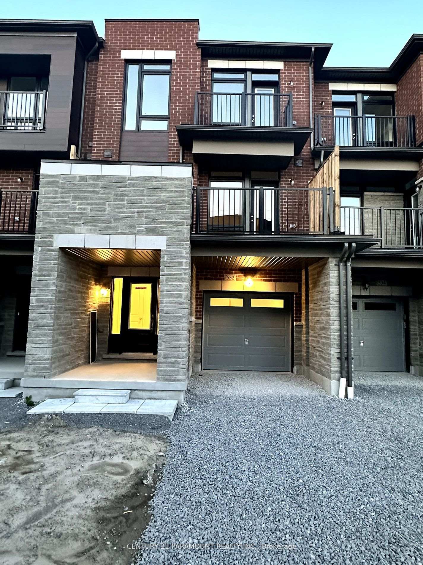 532 Danks Rdg Drive W, Ajax, ON L1S 0H4
