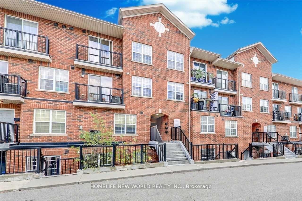 35 Strangford Lane 204, Toronto E04, ON M1L 0E5