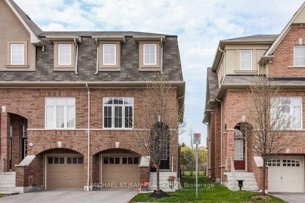 30 Burtonbury Lane, Ajax, ON L1Z 0C3