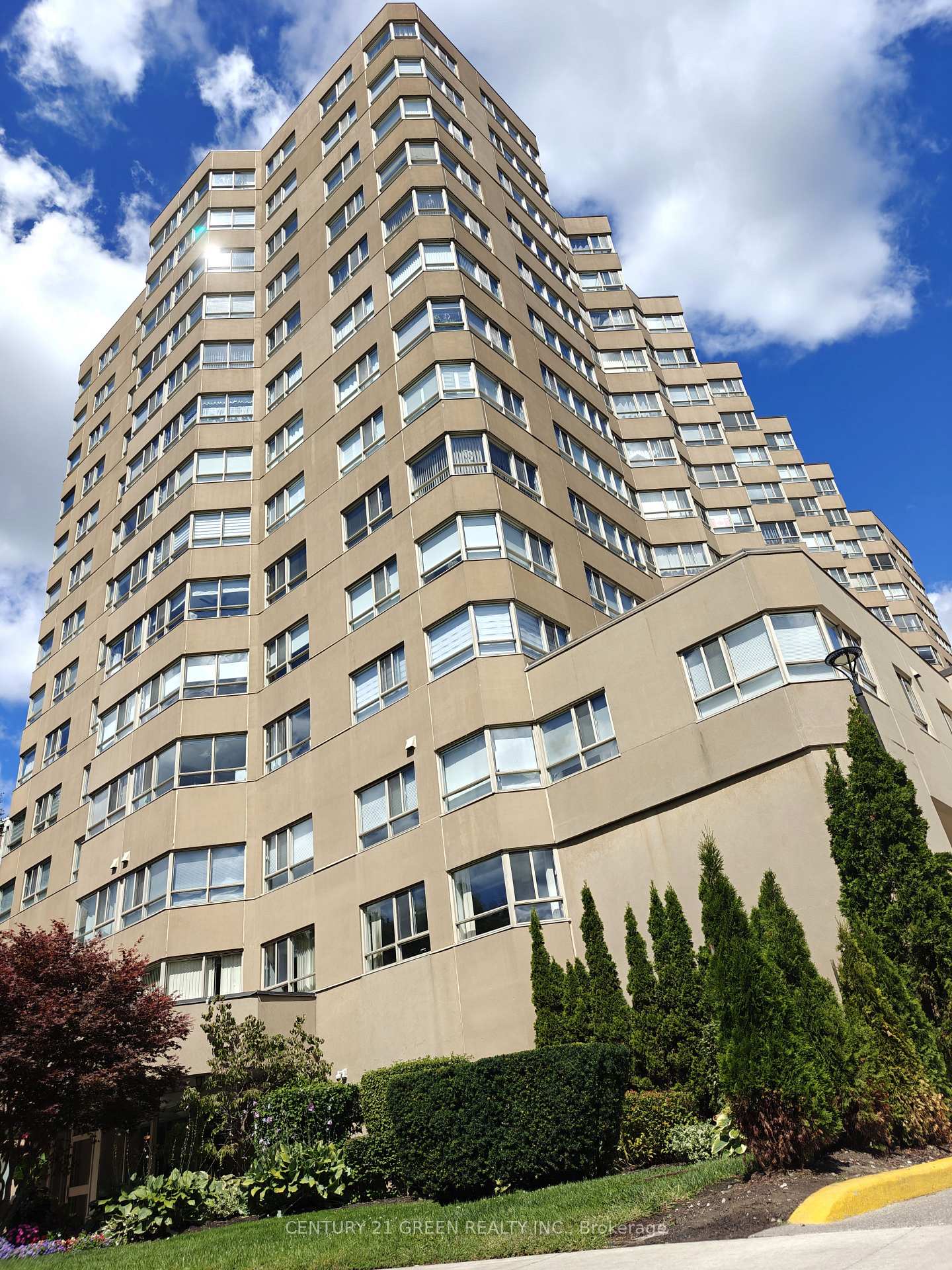 4 Park Vista N/A 1206, Toronto E03, ON M4B 3M8