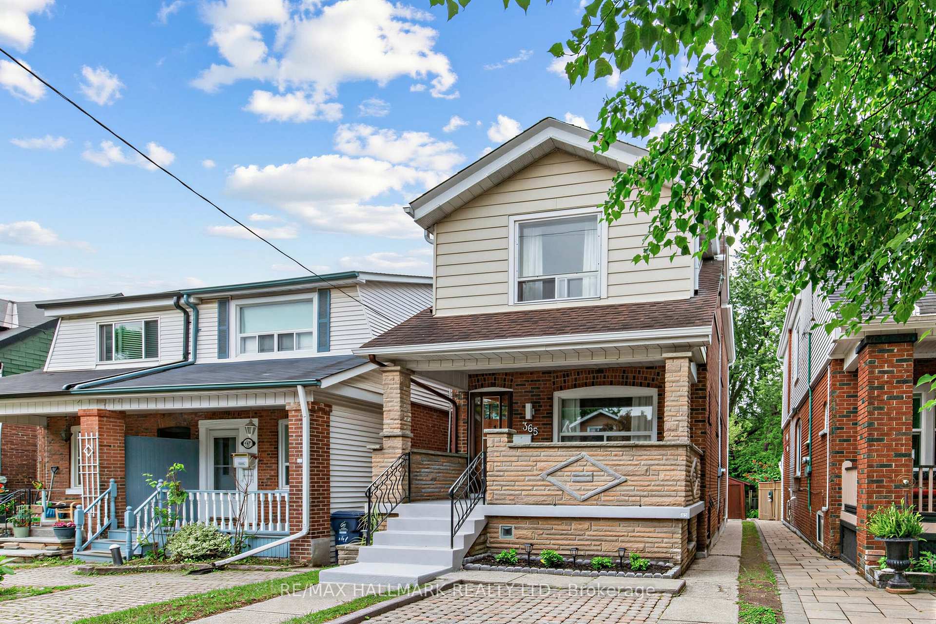 365 Milverton Boulevard, Toronto E03, ON M4J 1W1
