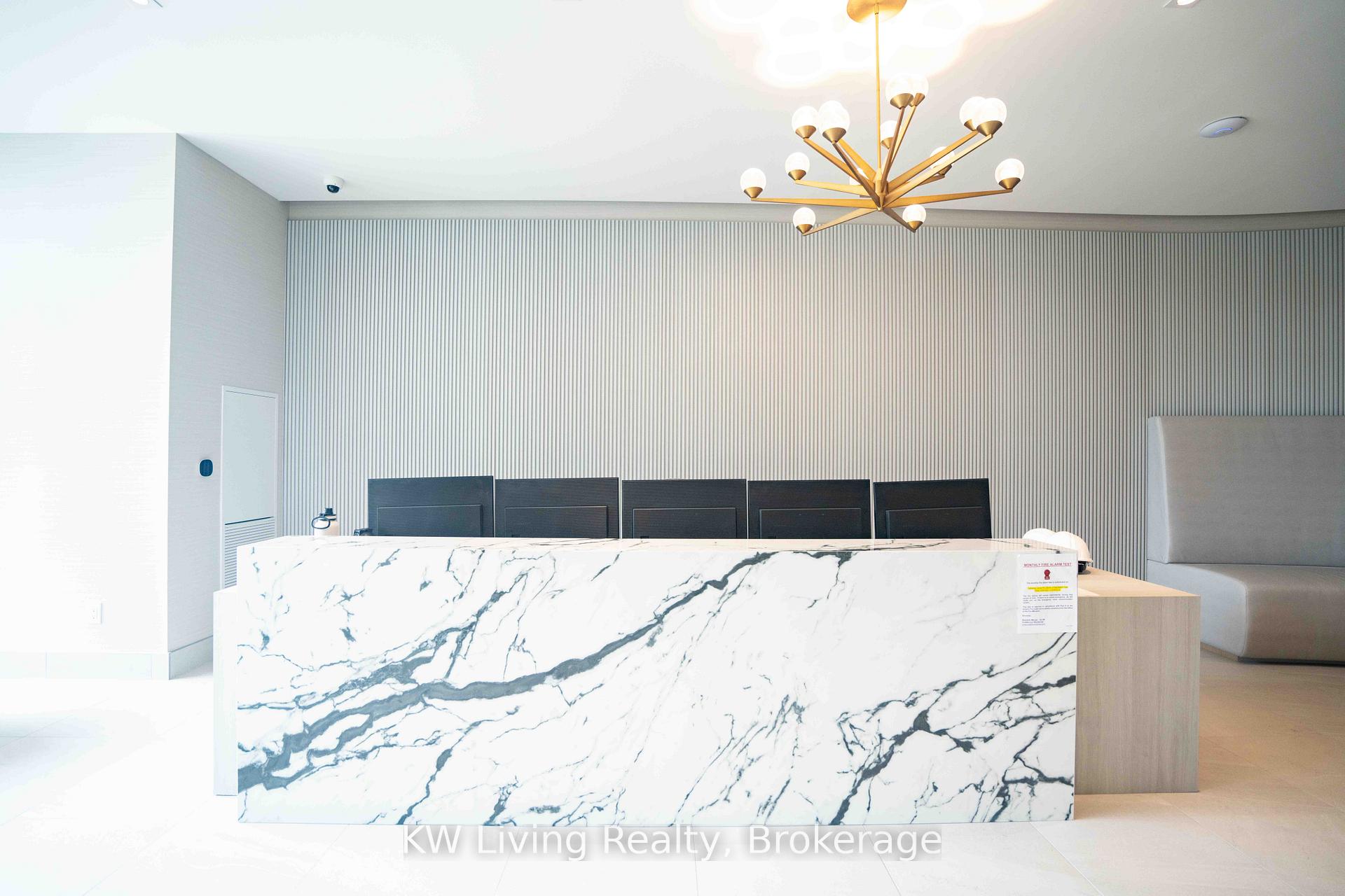 20 Deans Drive 512, Toronto E04, ON M1L 0J7