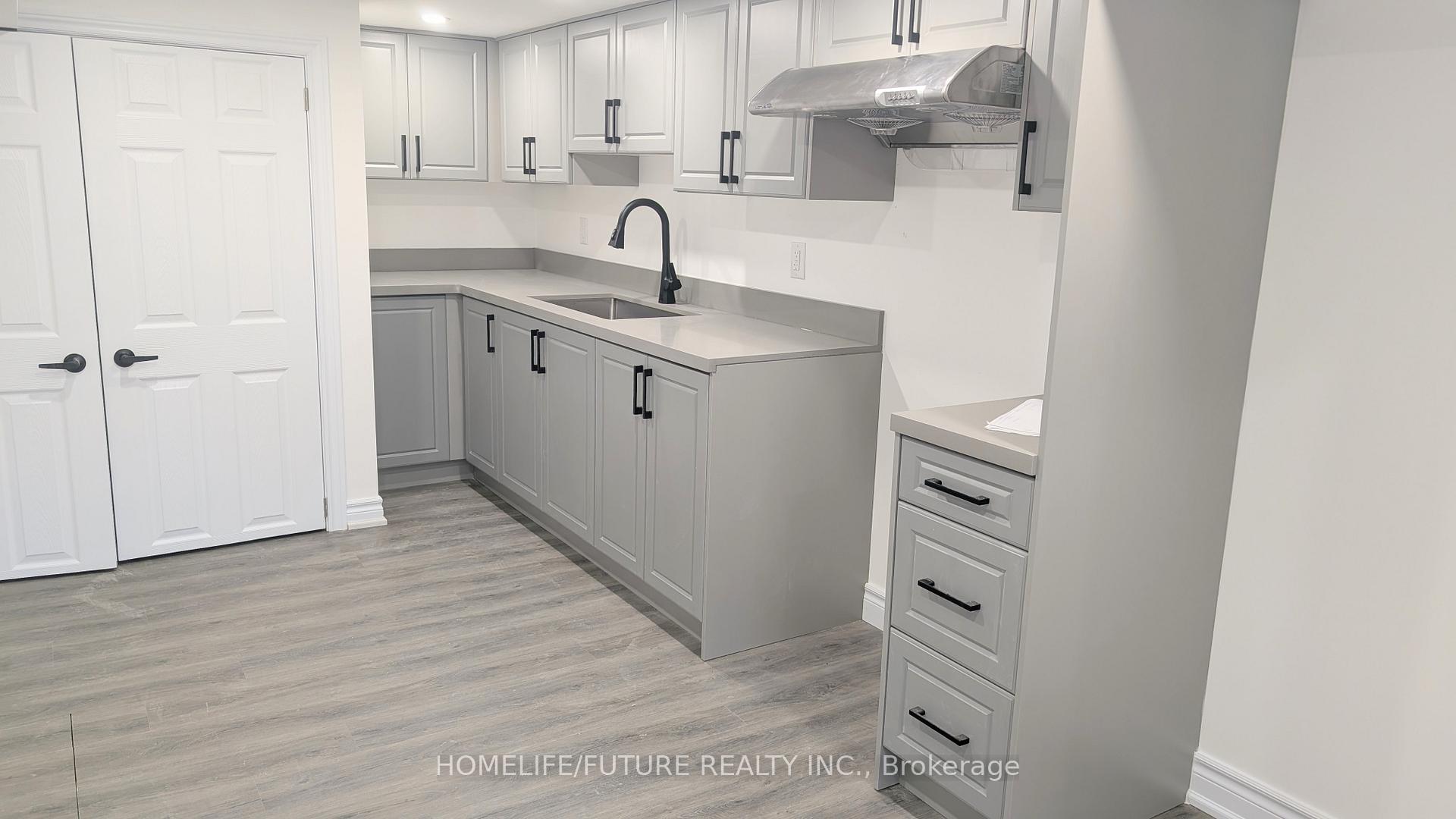 43 Buena Vista Avenue Bsmt, Toronto E05 — photo 5 of 5