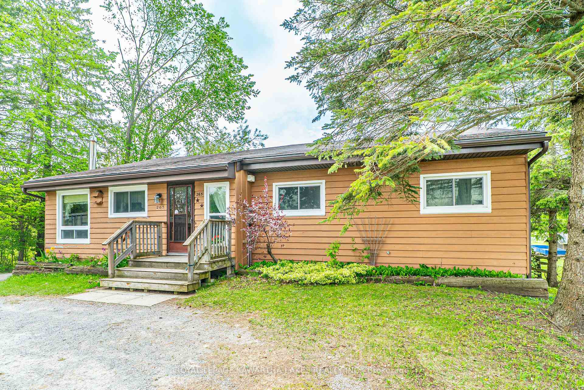 265 Cameron Street E, Brock, ON L0E 1E0