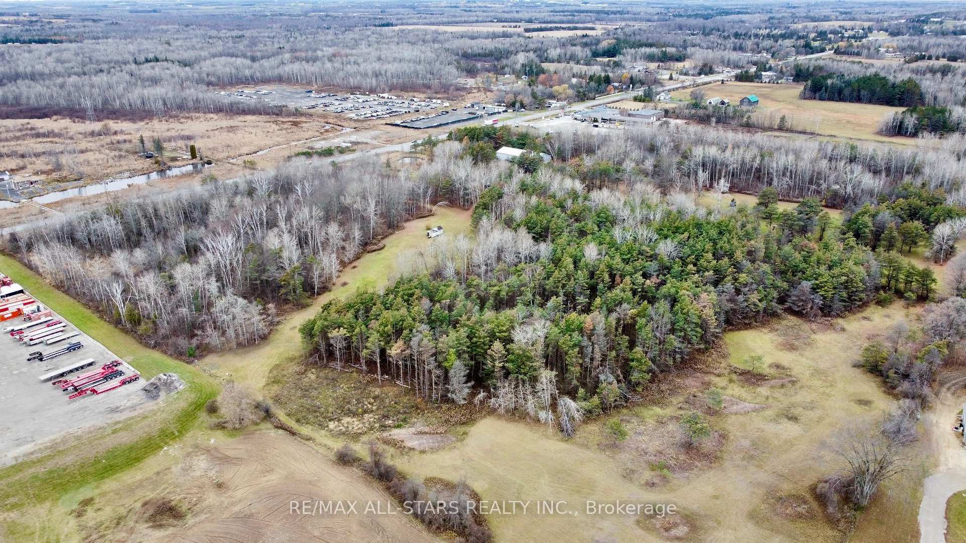 0 48 Highway, Georgina — photo 4 of 5