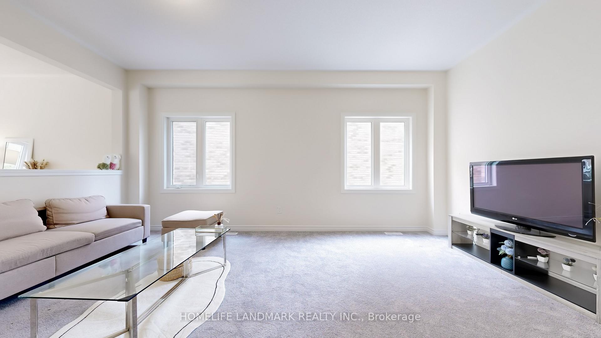 119 Hawkins Street, Georgina — photo 5 of 5