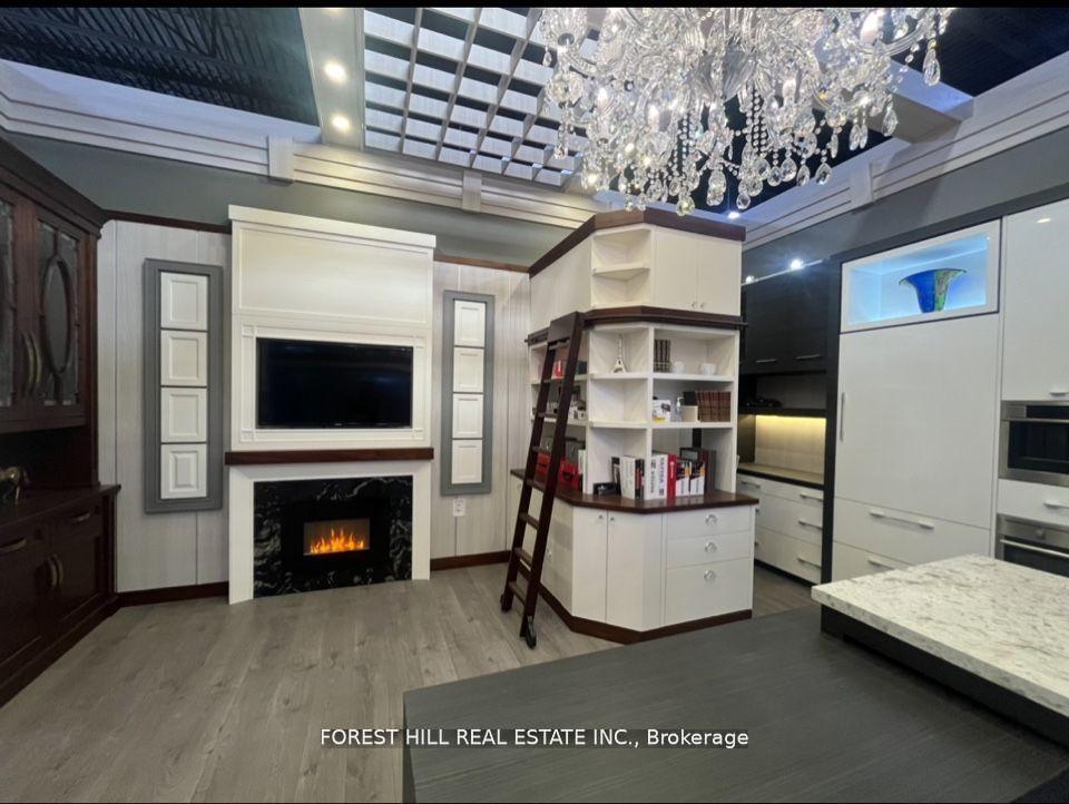 7250 Keele Street 60, Vaughan, ON L4K 1Z8