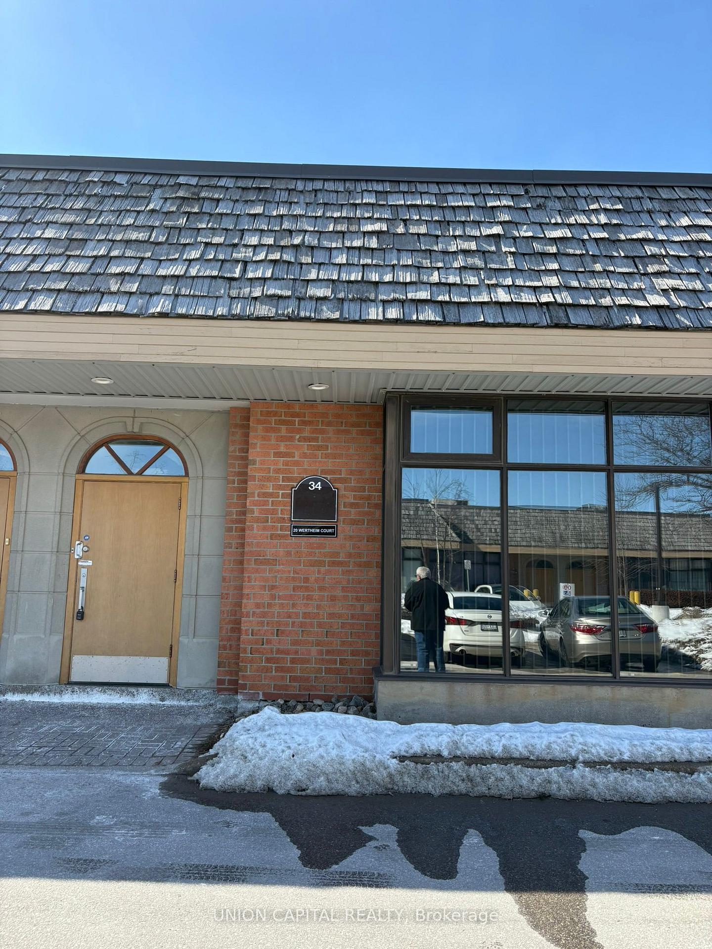 20 Wertheim Court 34, Richmond Hill — photo 3 of 5