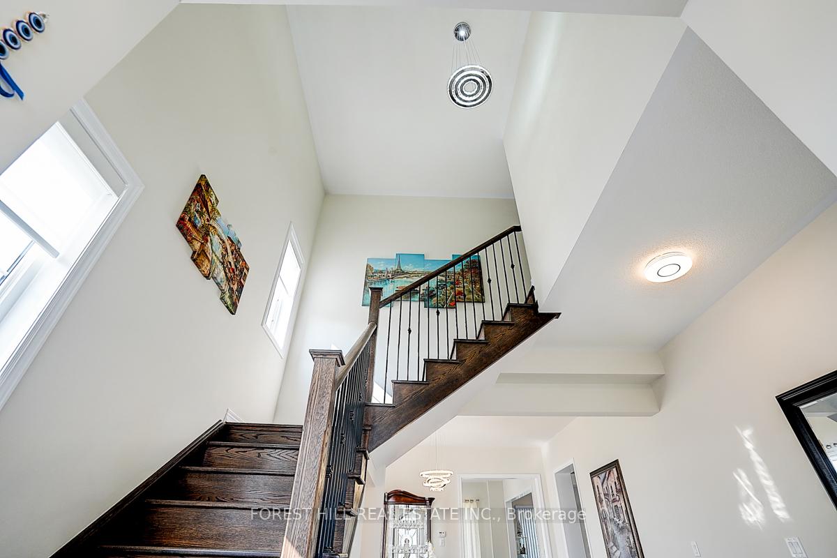 21 Dorothy Caine Crescent, Georgina — photo 5 of 5