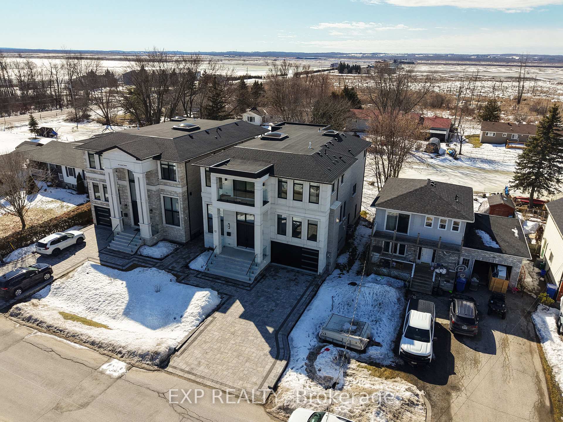 12 Canal Street, Georgina — photo 3 of 5