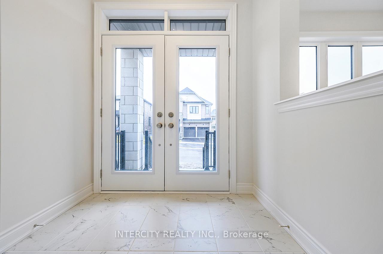 51 Bostock Drive, Georgina — photo 4 of 5