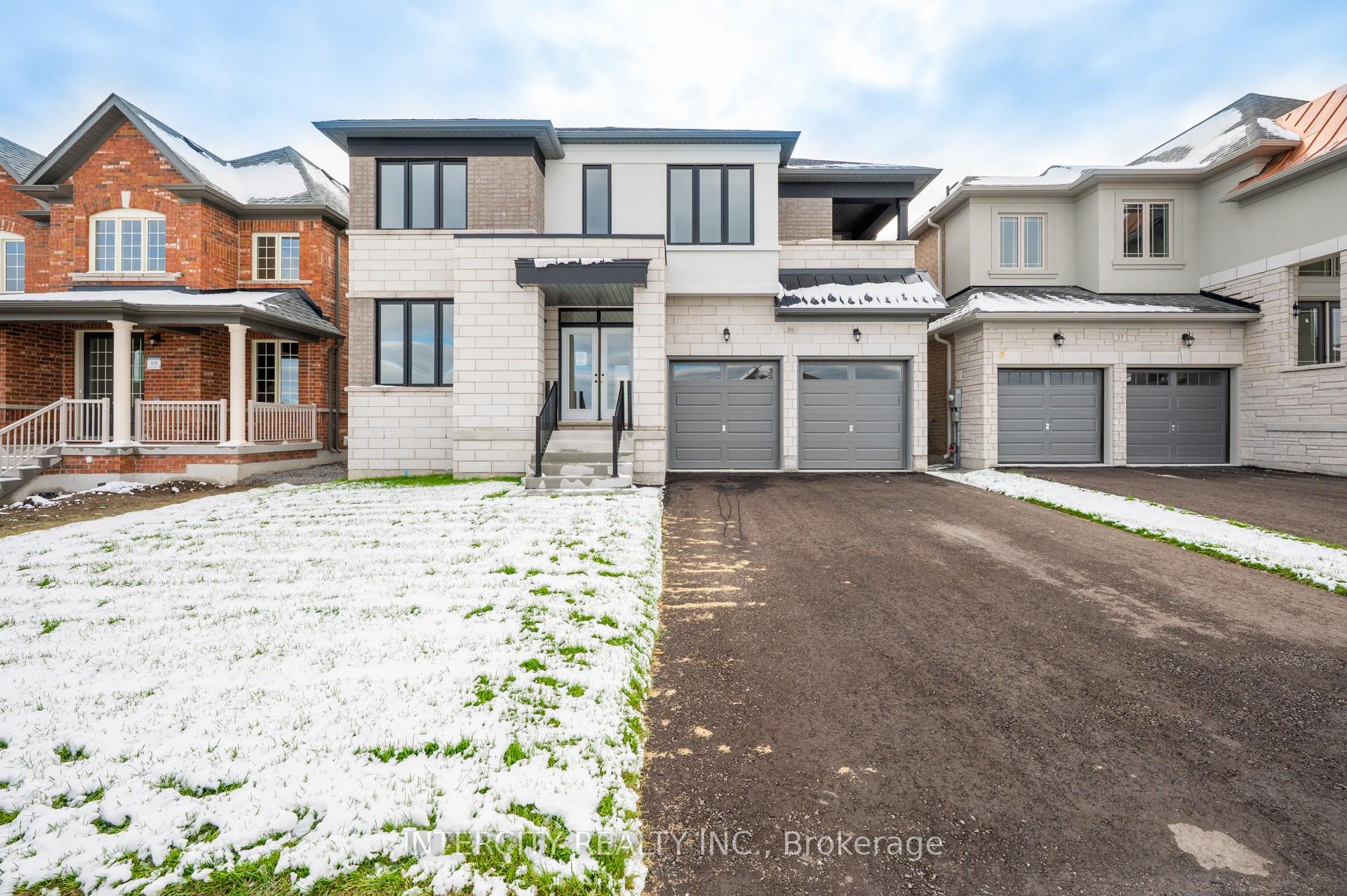 39 Father Muckle Avenue, Georgina, ON L4P 0S9 — Georgina, Ontario