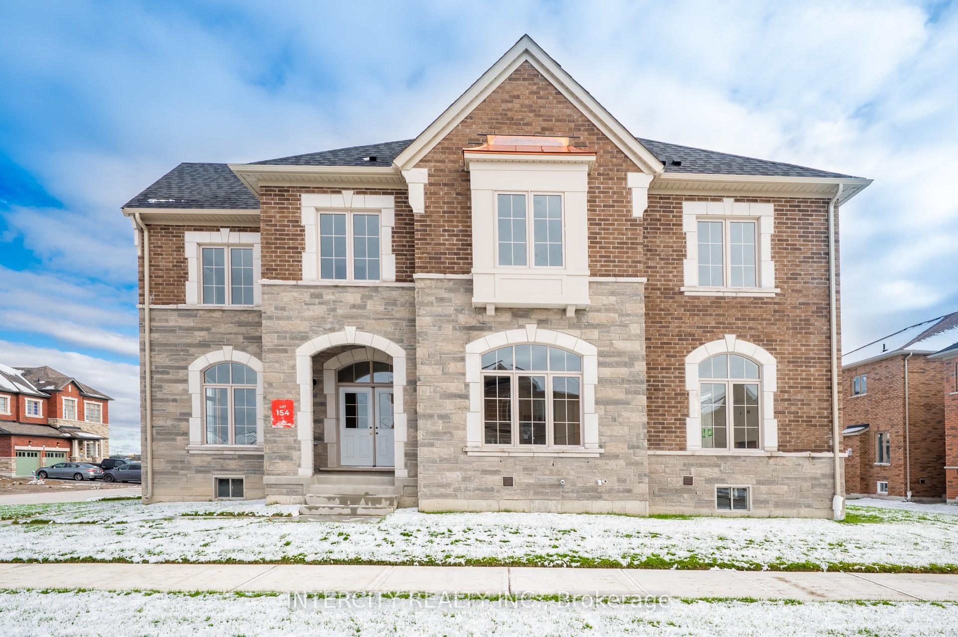 71 Lorrain Hand Avenue, Georgina — photo 2 of 5