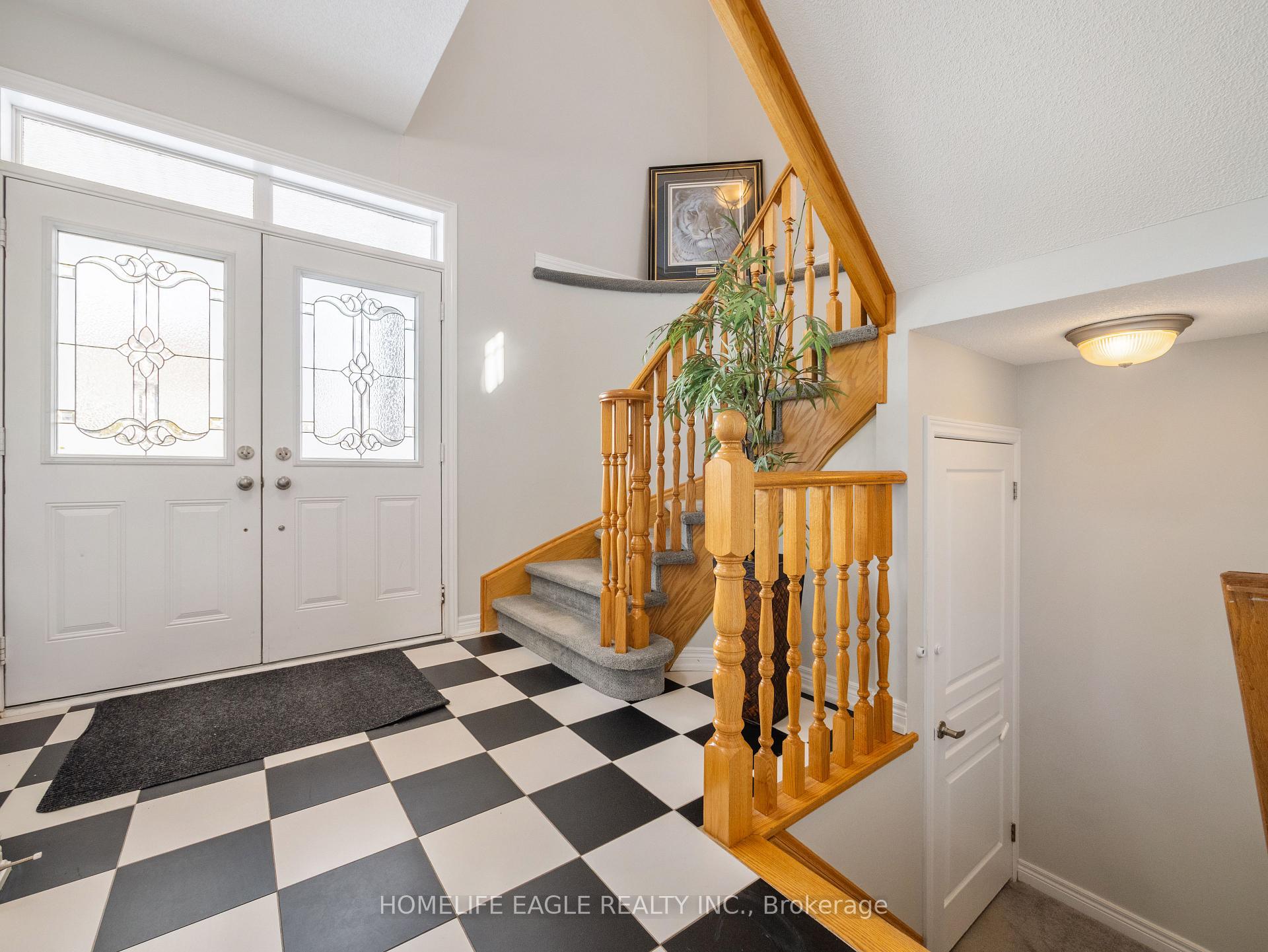 37 Bramsey Street, Georgina — photo 4 of 5