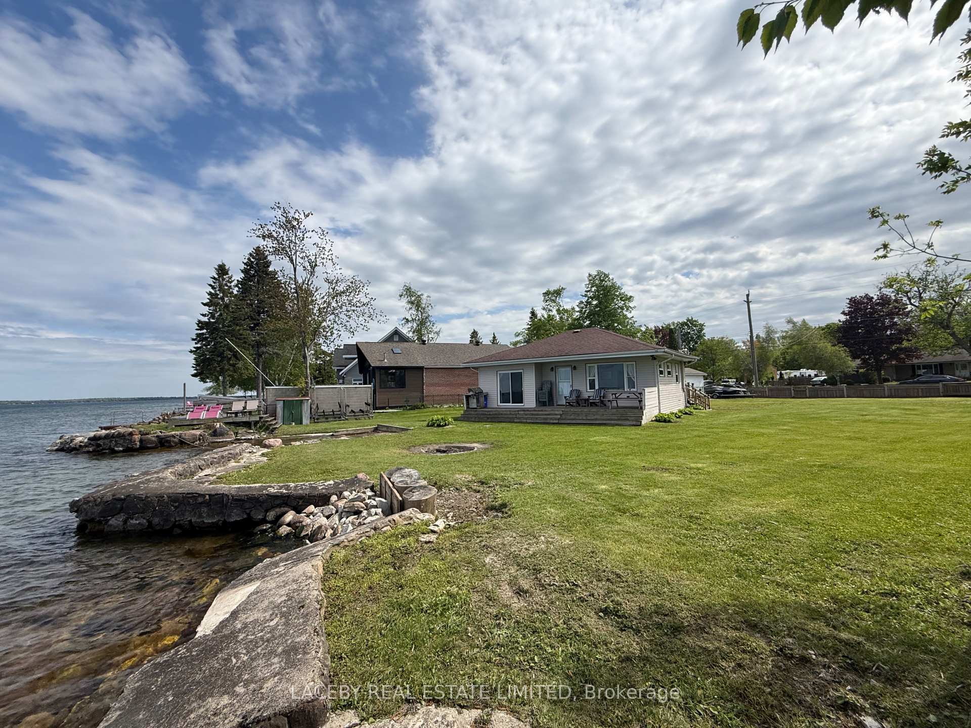 2571 Leonard Street, Innisfil — photo 4 of 5