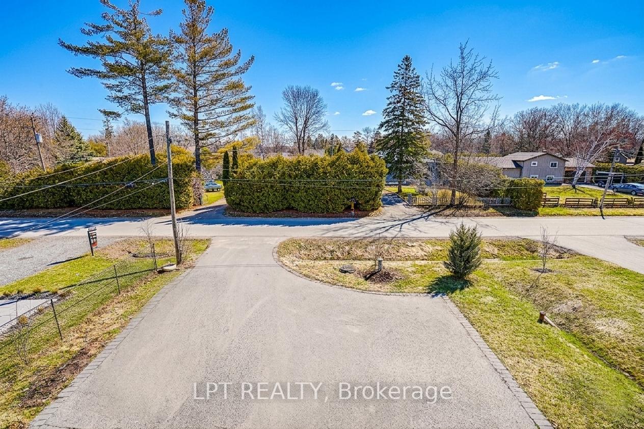 774 Churchill Lane, Georgina — photo 2 of 5