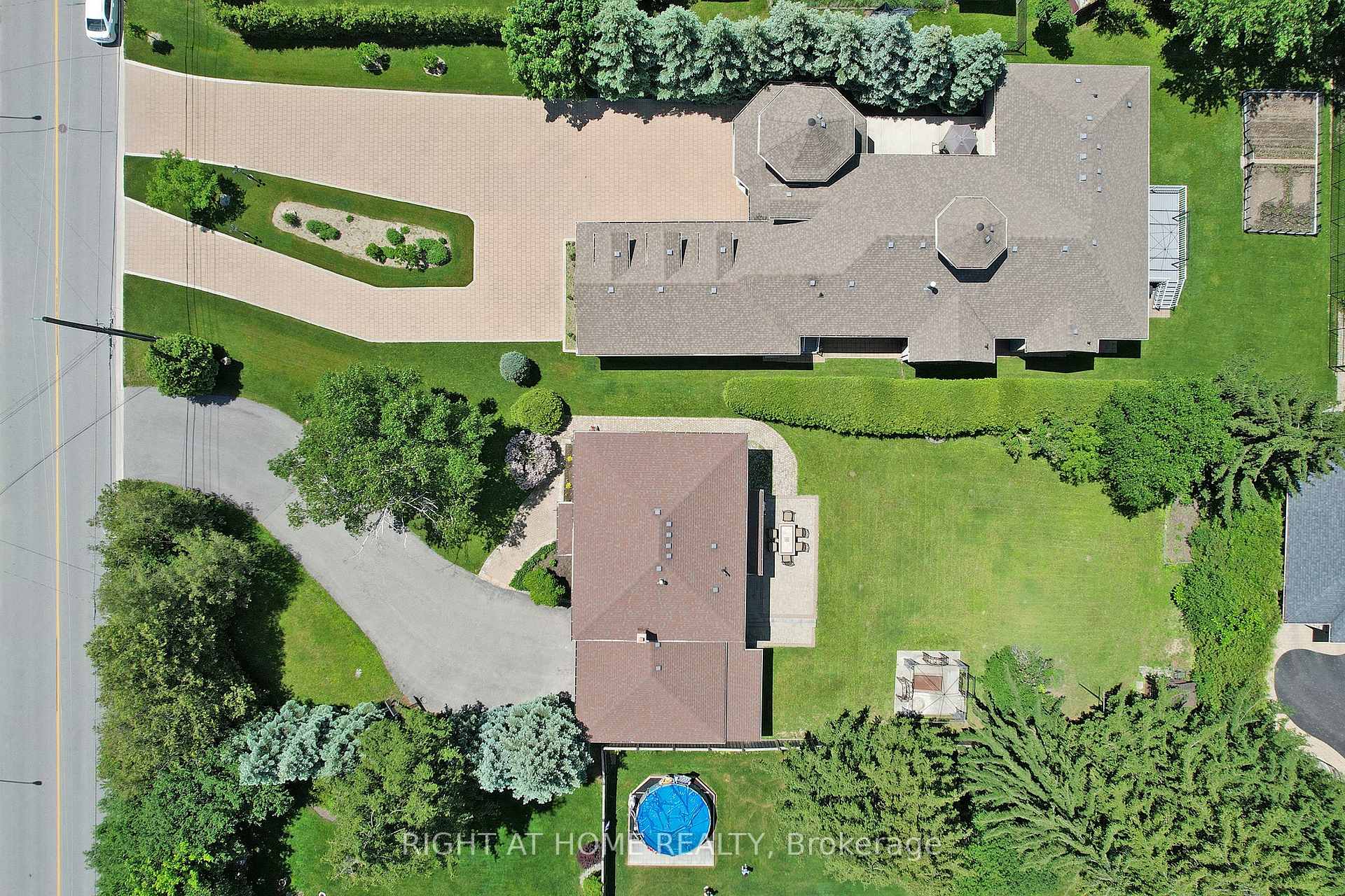 350 Sunset Beach Road, Richmond Hill, ON L4E 3H9