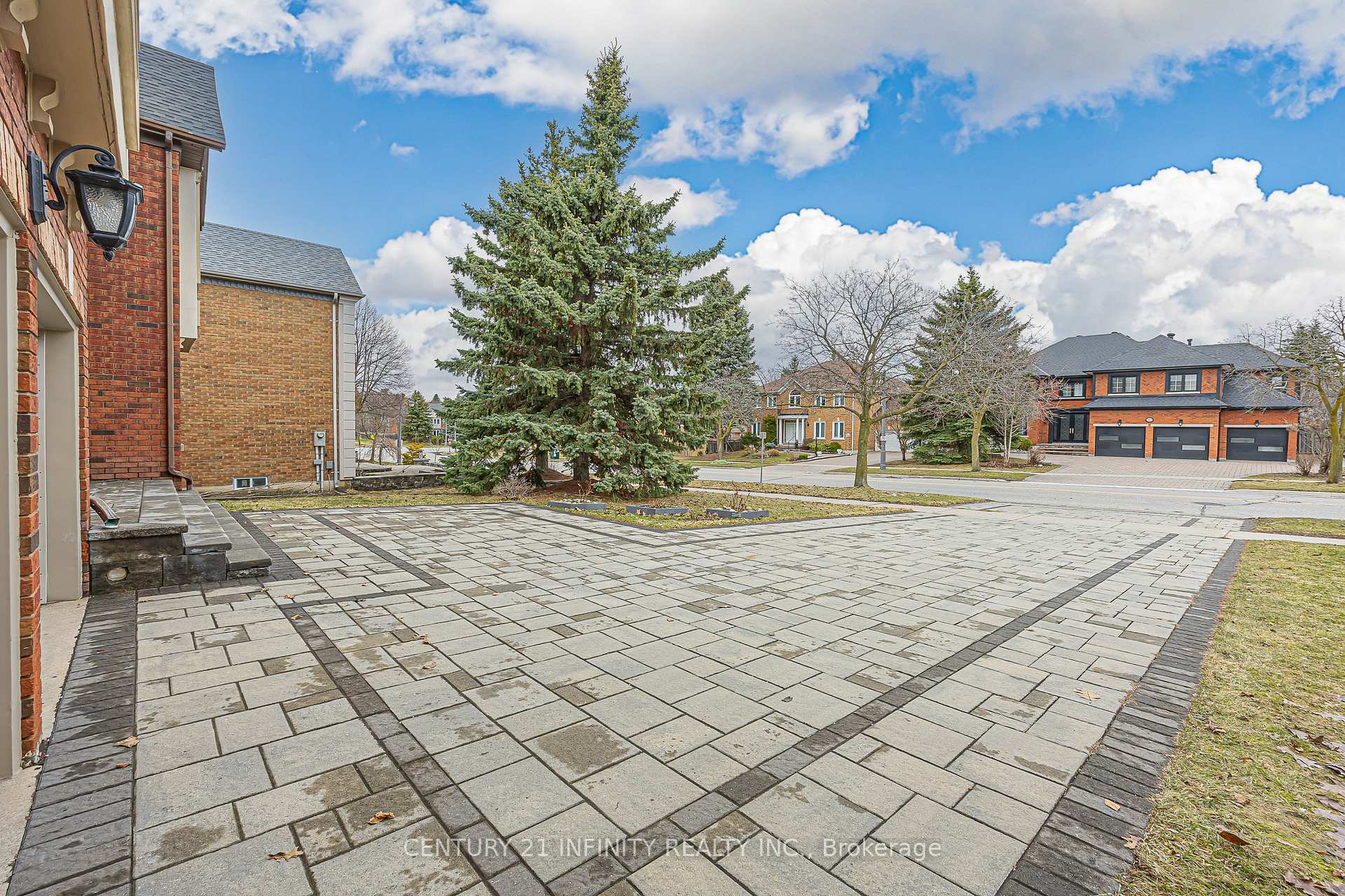residential Property Image no.1