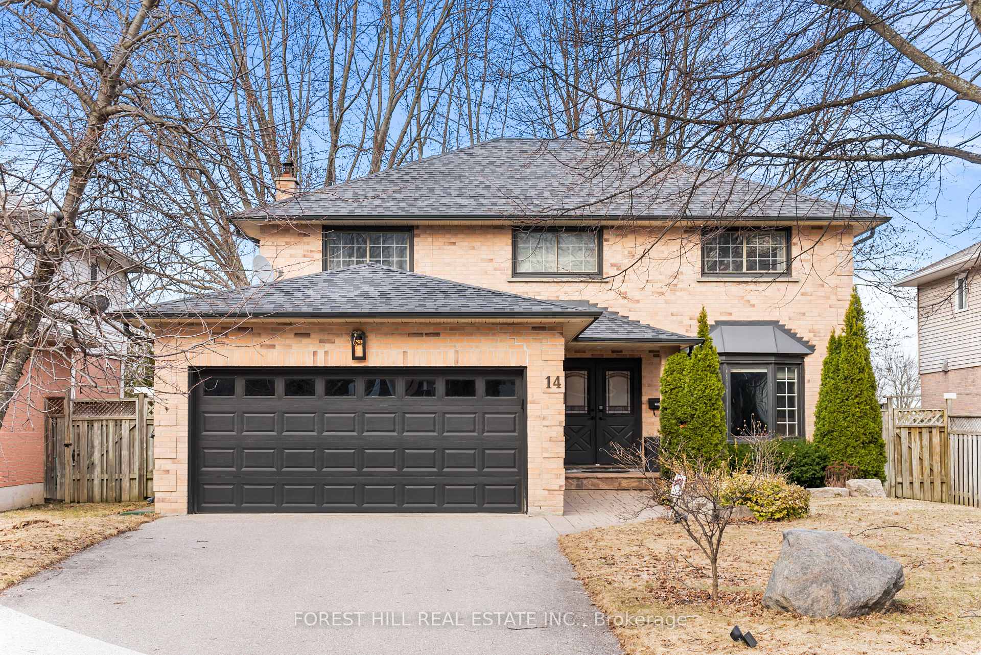 14 Valley Crescent, Aurora, ON L4G 4S4