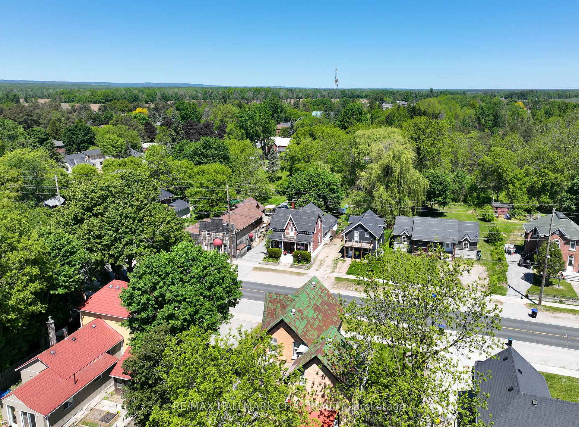 8116 Main Street, Adjala-Tosorontio, ON L0L 1J0 — Adjala-Tosorontio, Ontario
