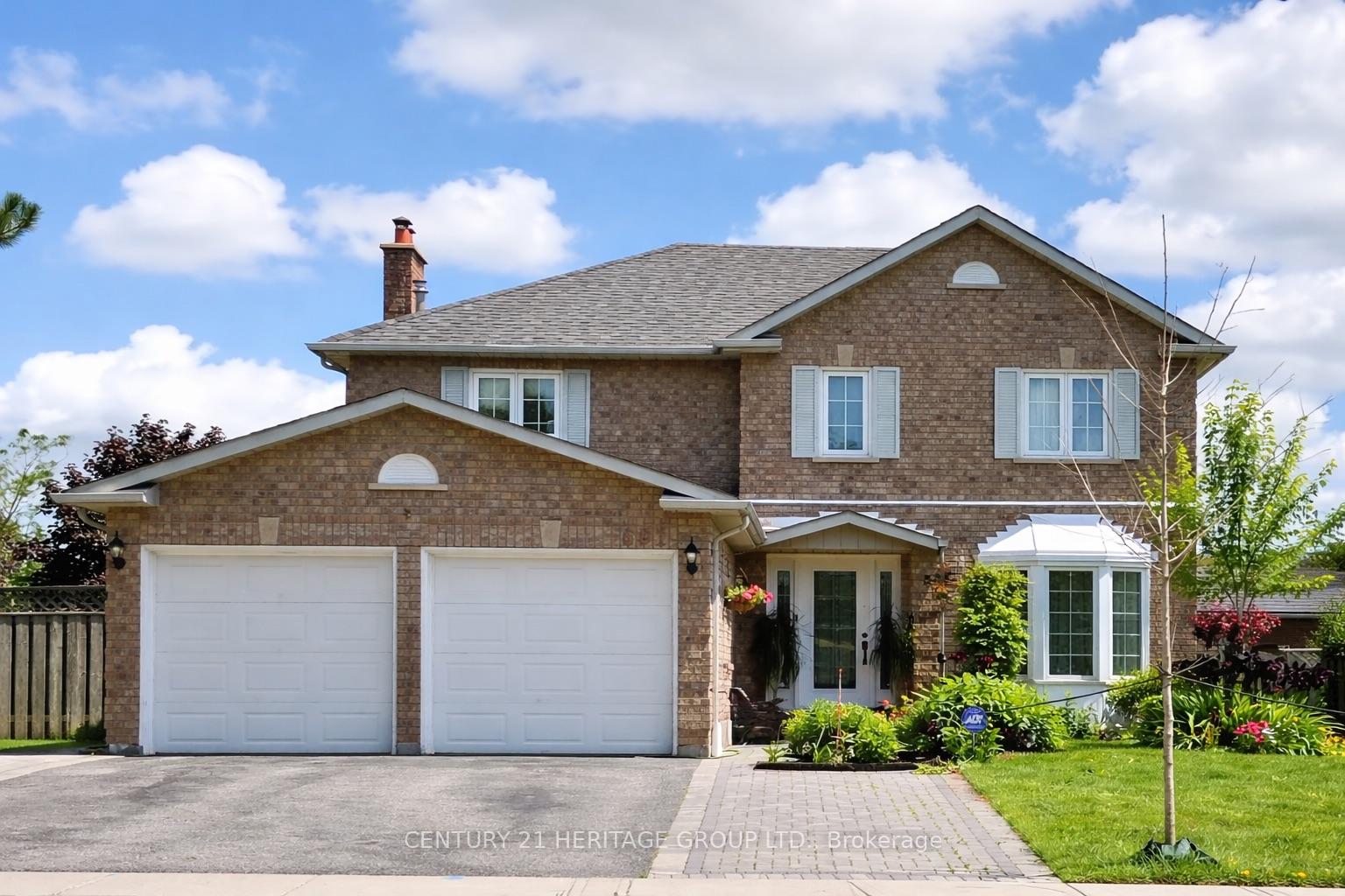 691 Shanahan Boulevard, Newmarket, ON L3X 1P8