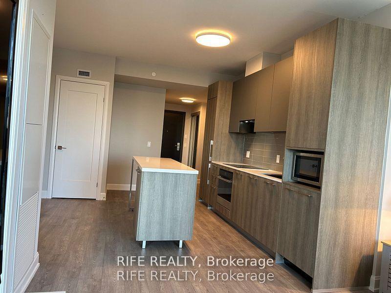 18 Water Walk Drive 1002, Markham, ON L3R 6L5