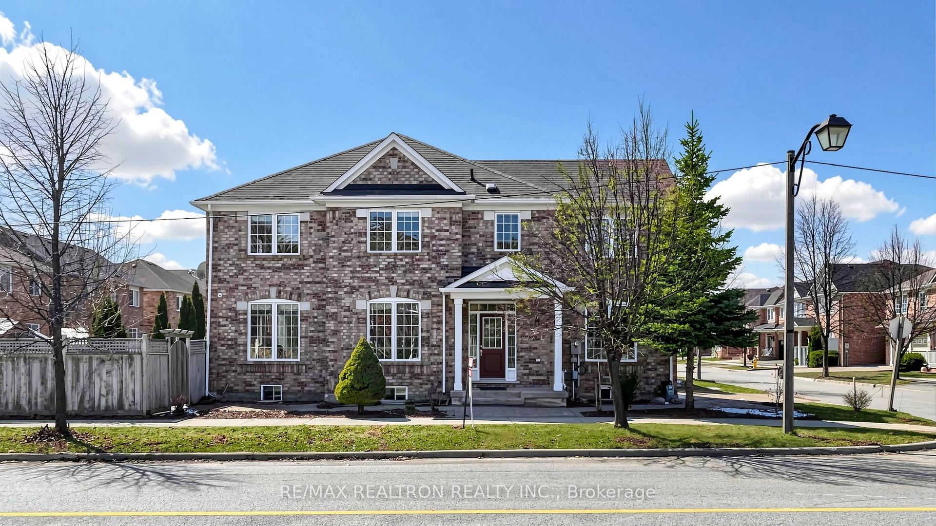 1 Barnstone Drive, Markham, ON L6E 2B4