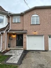 28 Royal Cedar Court, East Gwillimbury, ON L9N 1R7
