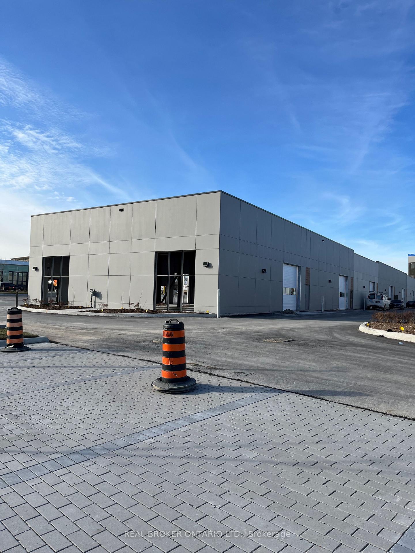 195 Cachet Woods Court Unit 2, Markham, ON L6C 0Z8