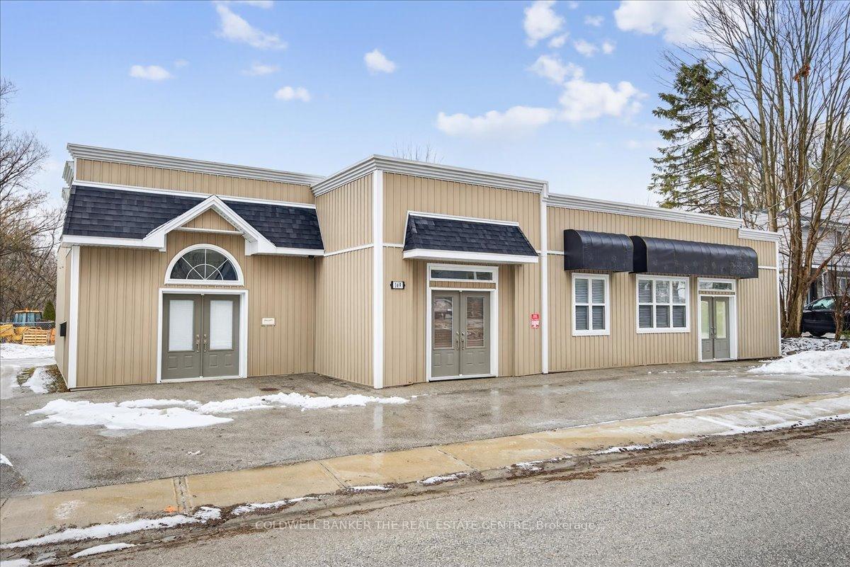 169 Charlotte Street S Unit 2, Newmarket, ON L3Y 3S7