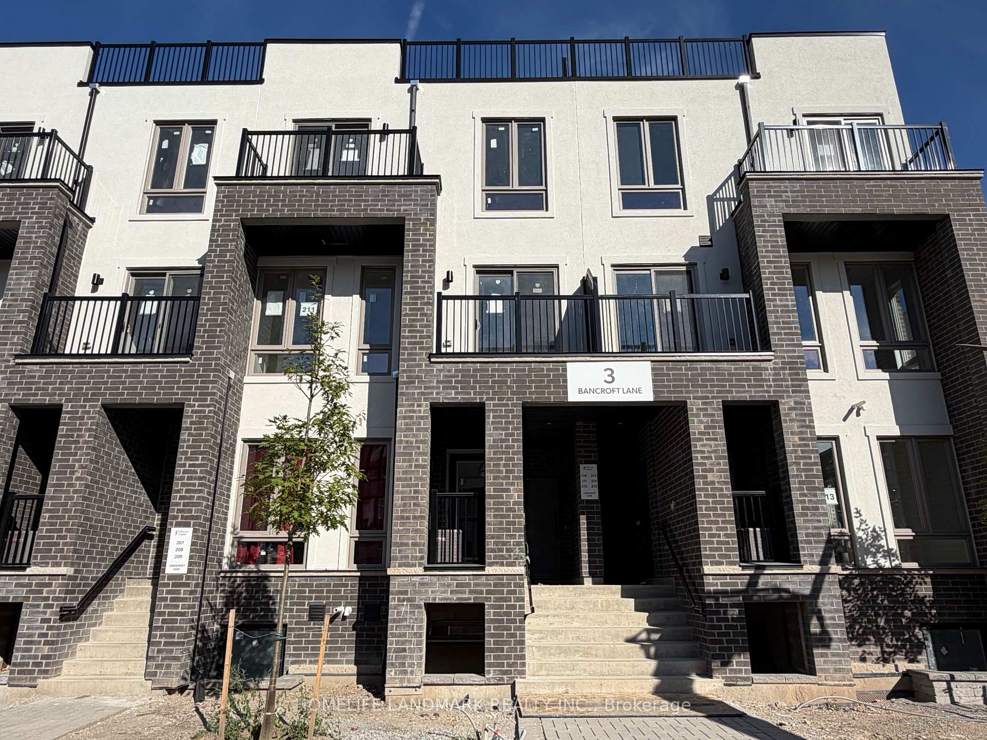 3 Bancroft Lane 211, Richmond Hill, ON L4E 1M1