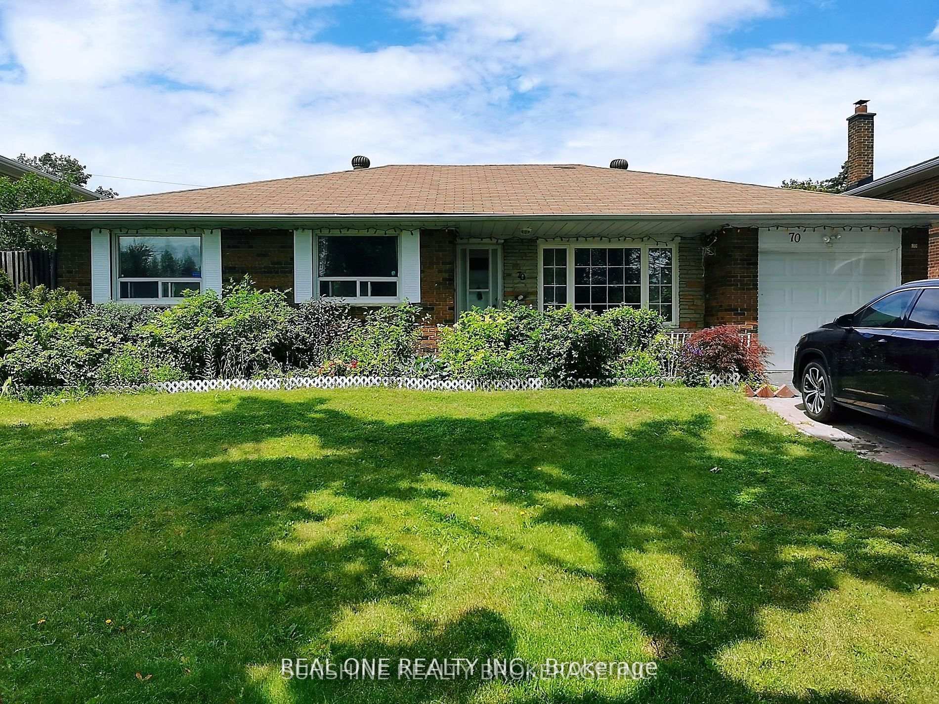 70 Southdale Drive, Markham, ON L3P 1J8