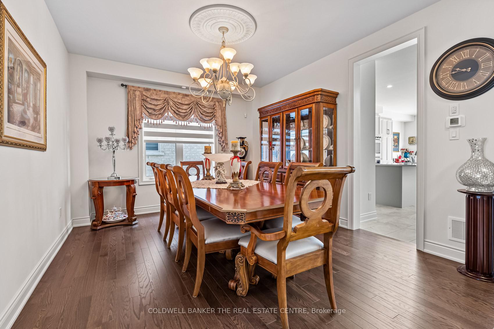 28 Bellflower Crescent, Adjala-Tosorontio — photo 4 of 5