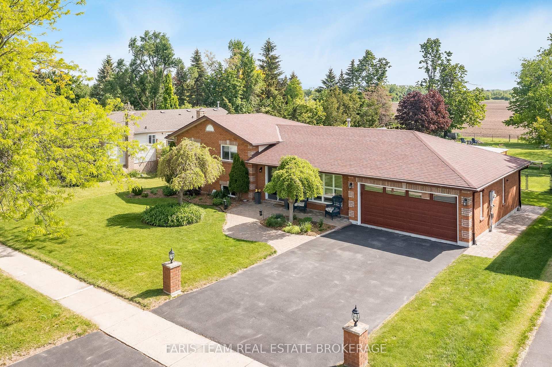 2032 Chantler Street, Innisfil — photo 2 of 5