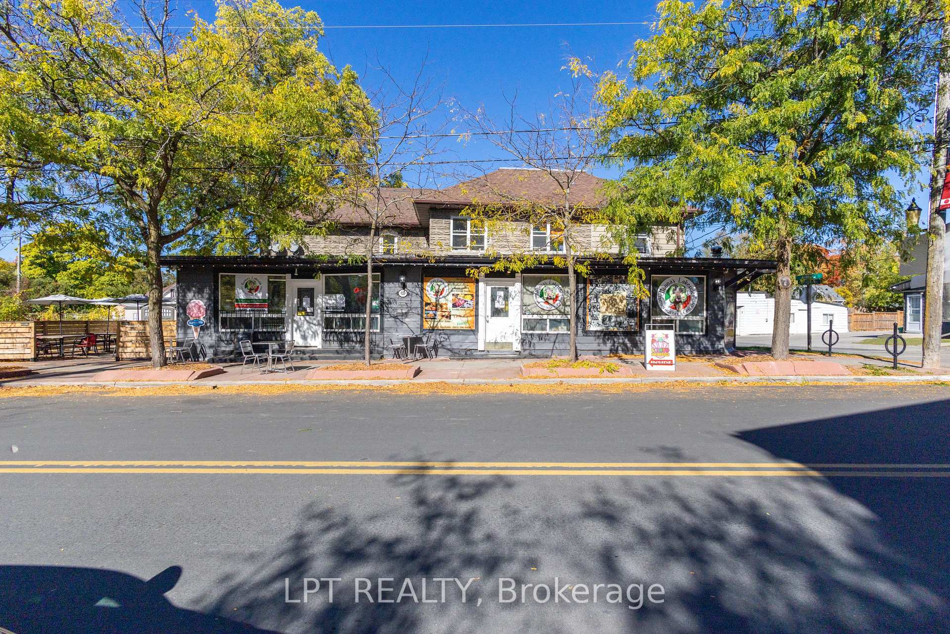 928 Lake Drive E 104 & 105, Georgina, ON L0E 1L0