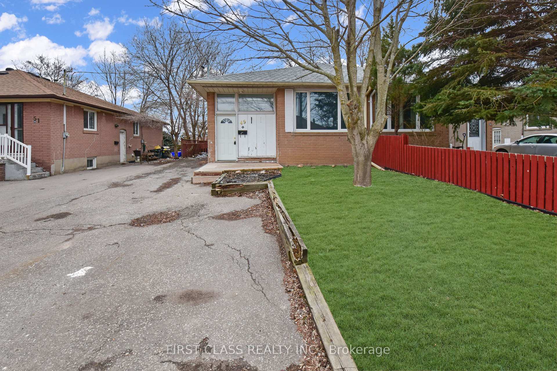 49 Longford Drive Bsmt, Newmarket, ON L3Y 2Y6