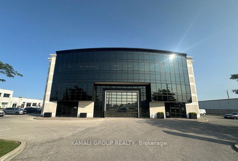 1135 Stellar Drive Executive Wing, Newmarket, ON L3Y 7B8