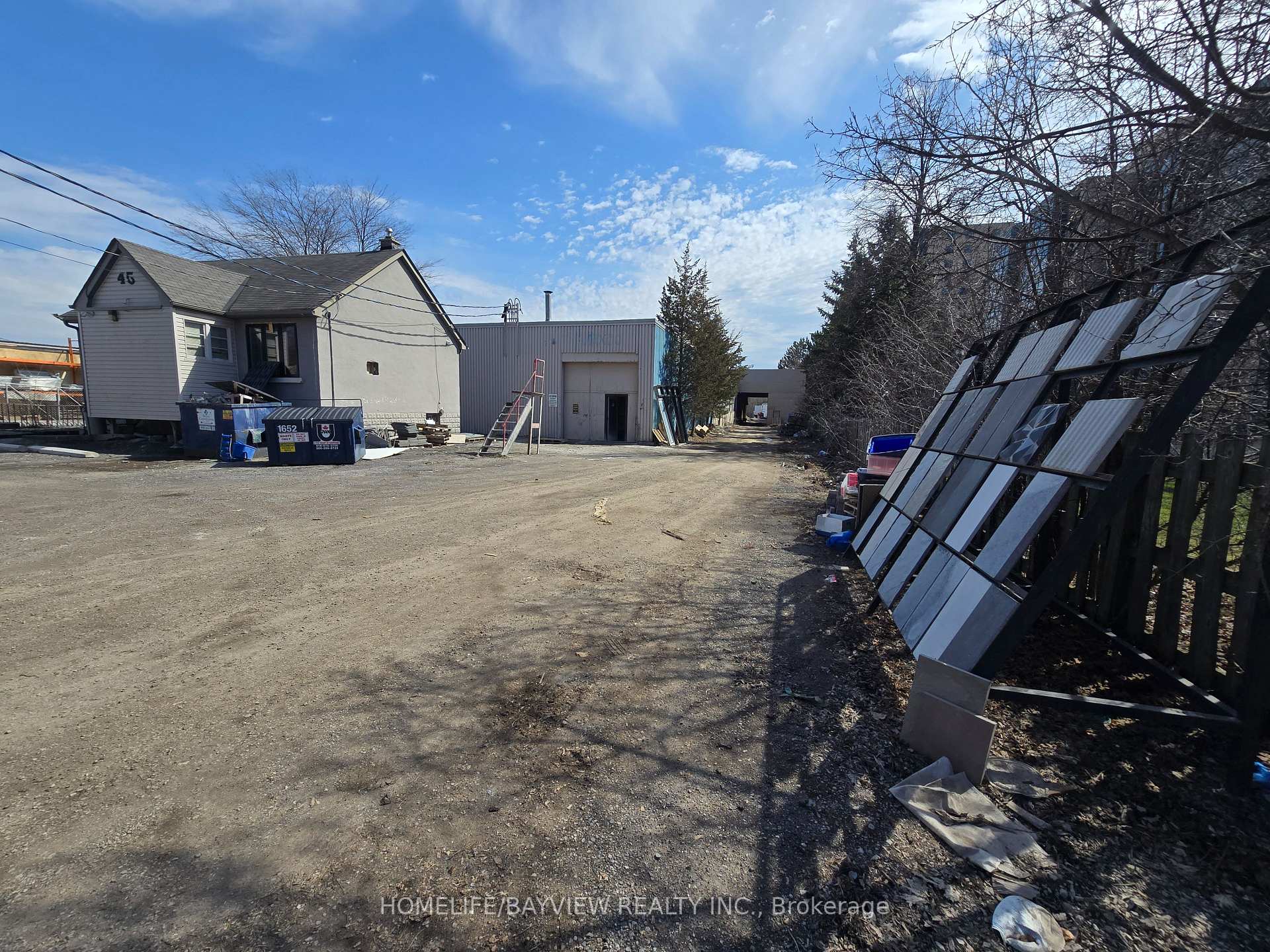 45 Observatory Lane, Richmond Hill — photo 2 of 5