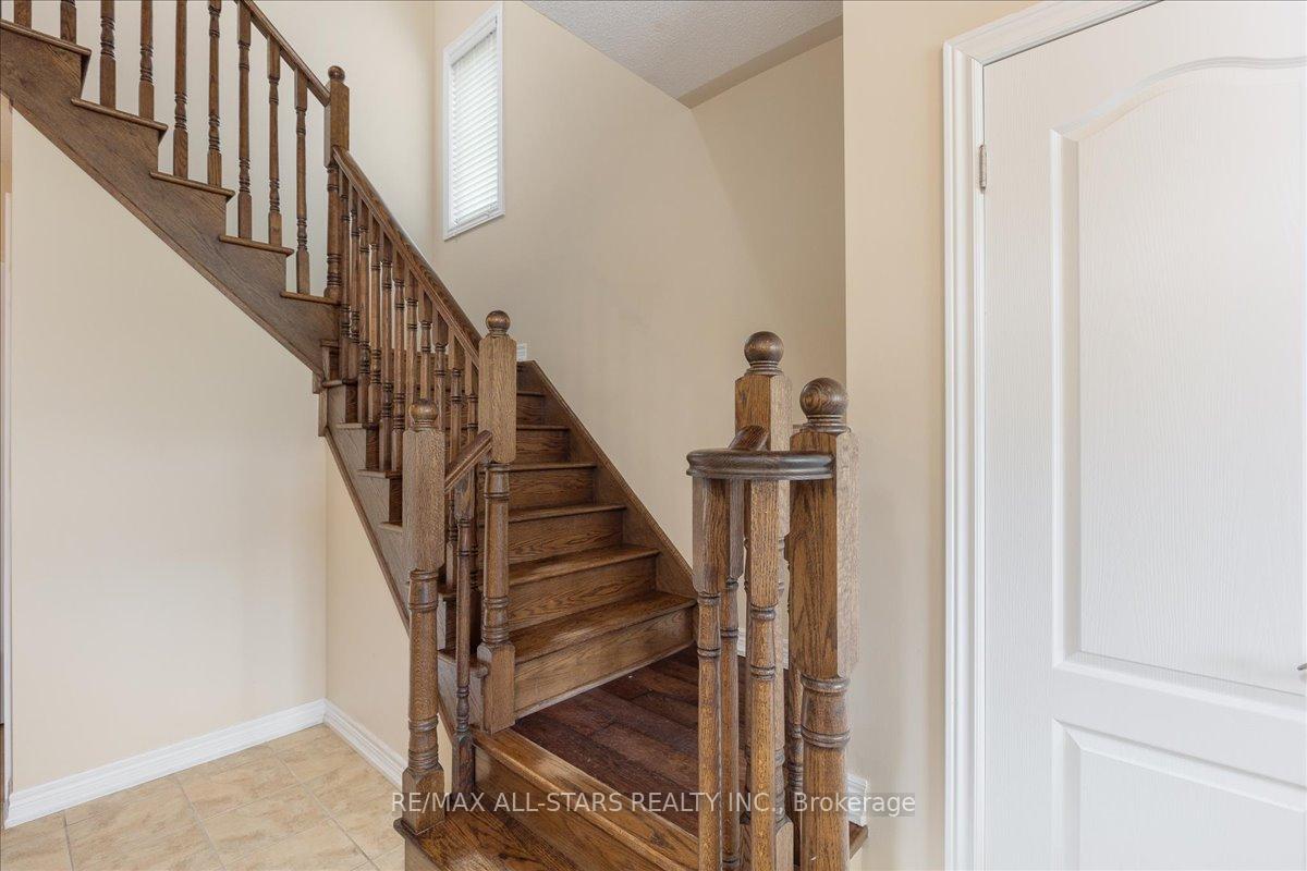 27 Scotia Road, Georgina — photo 4 of 5