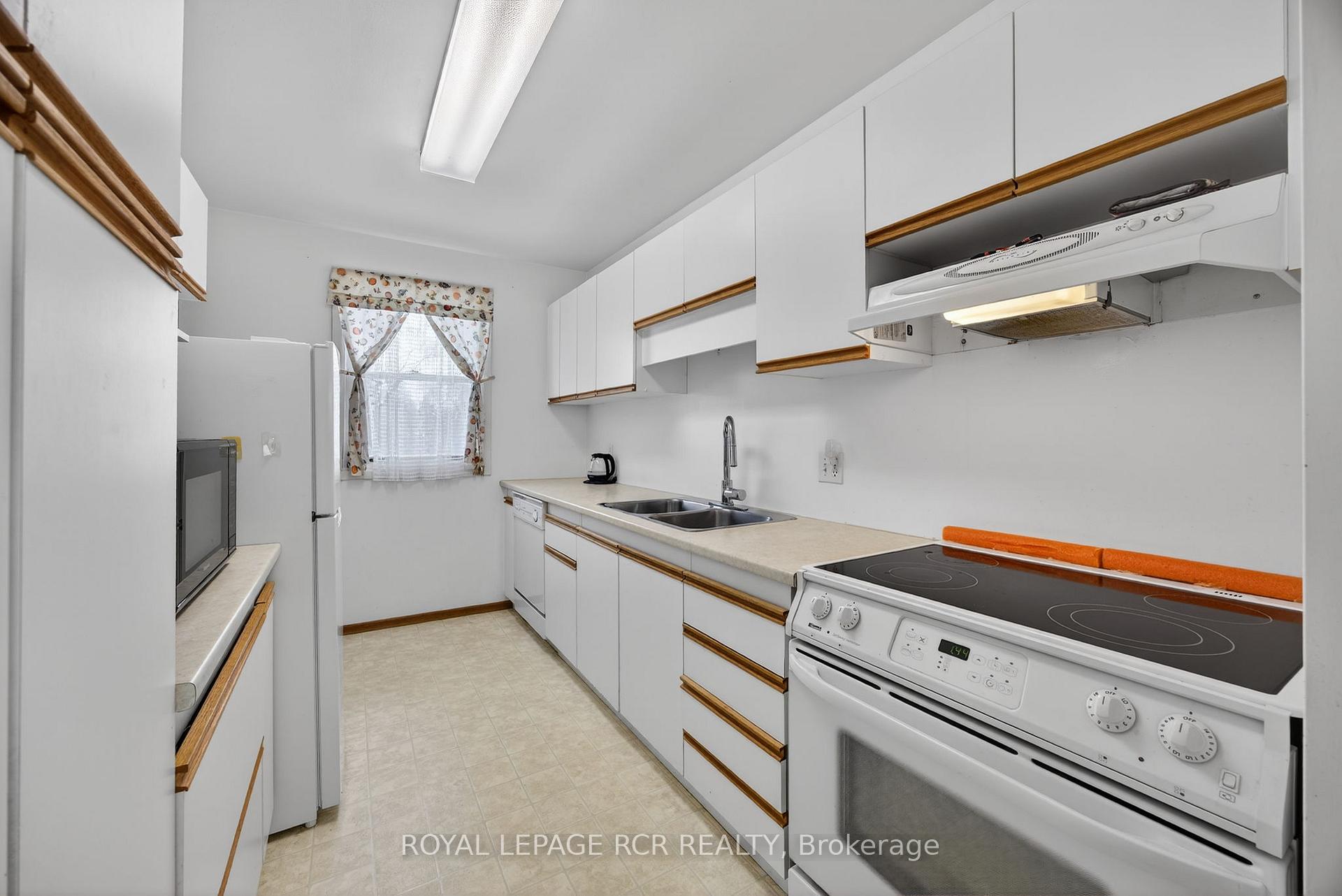 24 Drummond Street, Adjala-Tosorontio — photo 5 of 5