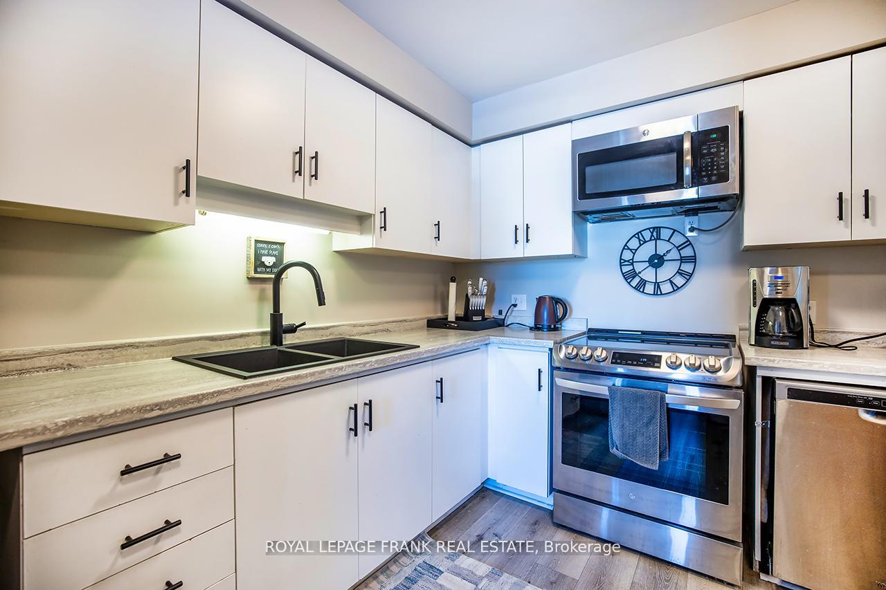 433 May Street 9, Brock — photo 5 of 5