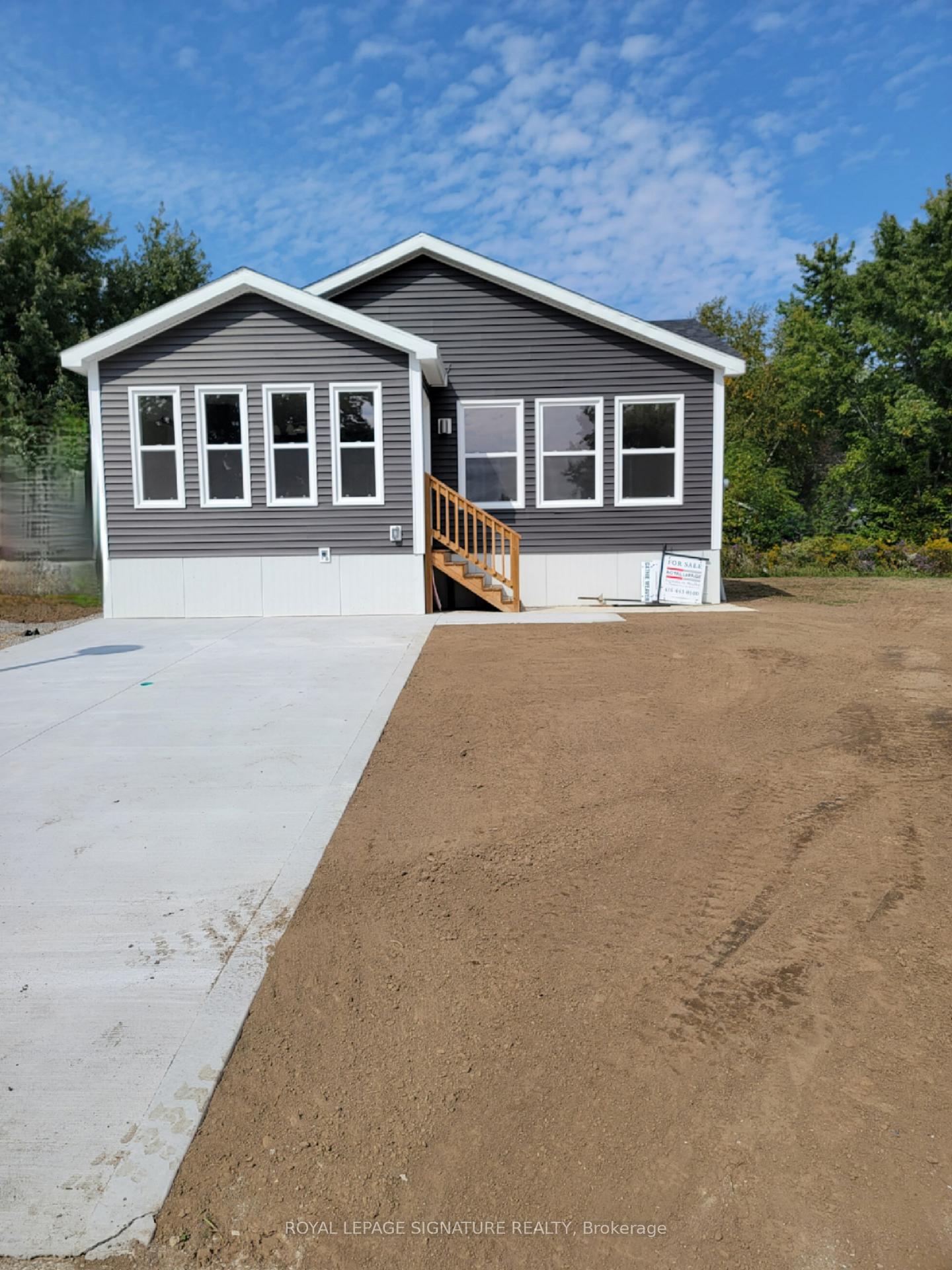 14 Briarwood Place, Innisfil — photo 2 of 5