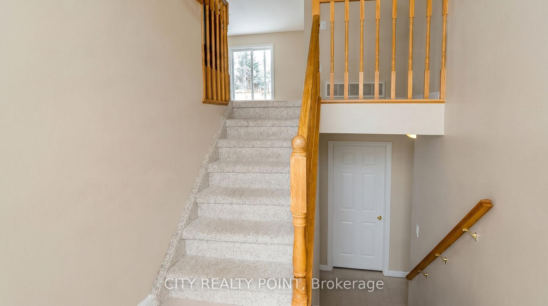 3964 Alcina Avenue, Innisfil — photo 3 of 5