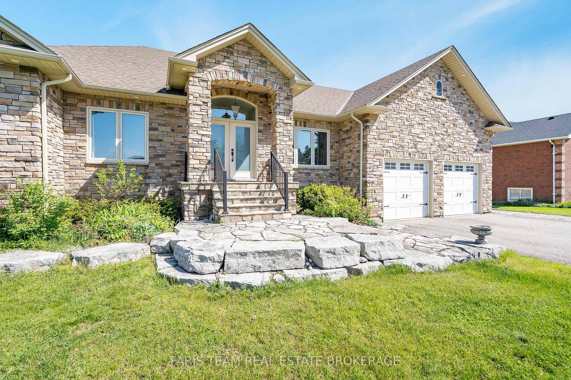 30 Fisher Drive, Adjala-Tosorontio — photo 4 of 5